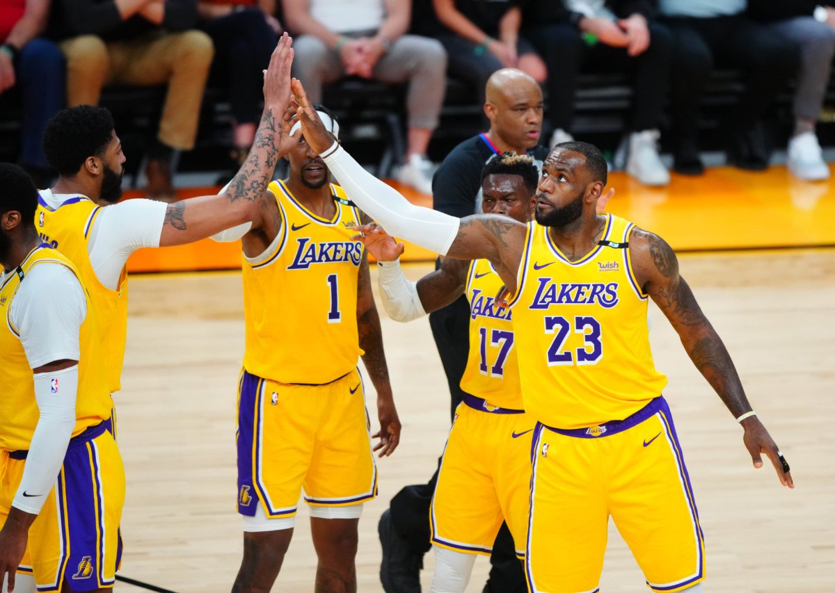 Nhiều cầu thủ của Los Angeles Lakers dính chấn thương trước mùa giải NBA mới 2021-2022